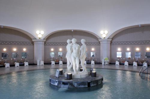 Πισίνα στο ή κοντά στο Noboribetsu Grand Hotel