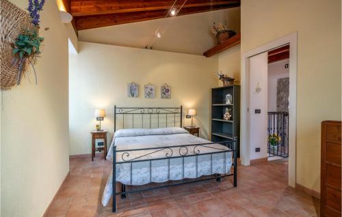 - une chambre avec un lit dans l'établissement C Da Suntina, à Varese Ligure