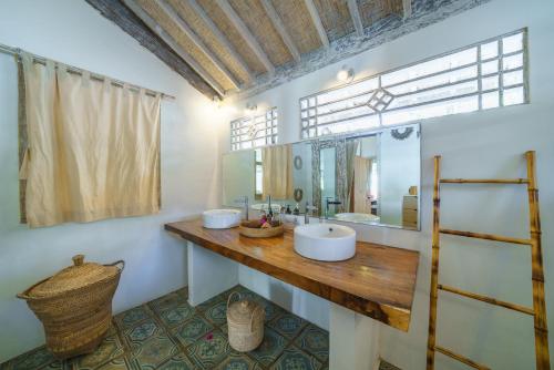 Φωτογραφία από το άλμπουμ του Villa Merano - Huge pool - Meno σε Gili Meno