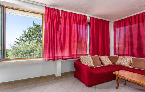 3 Bedroom Lovely Apartment In Krk