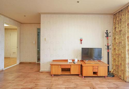 TV a/nebo společenská místnost v ubytování Koresco Chiak Mountain Condominium