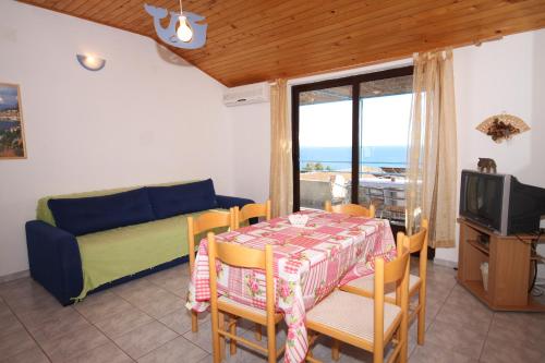 Posezení v ubytování Apartments with parking spaces Ivan Dolac, Hvar - 8797