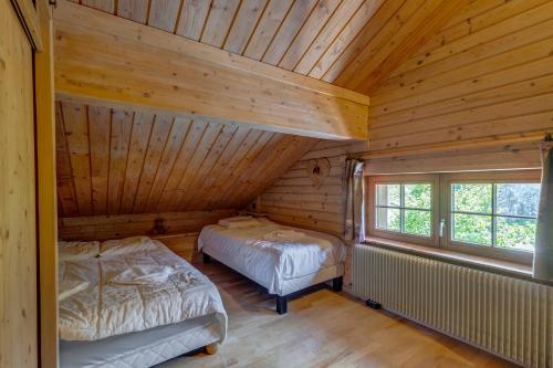 Una cama o camas en una habitación de La Forge