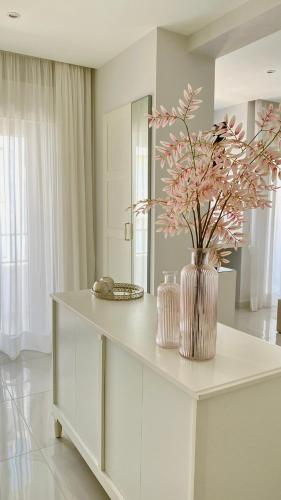 Φωτογραφία από το άλμπουμ του Ocean View Luxury Apartment στο Λάγκος