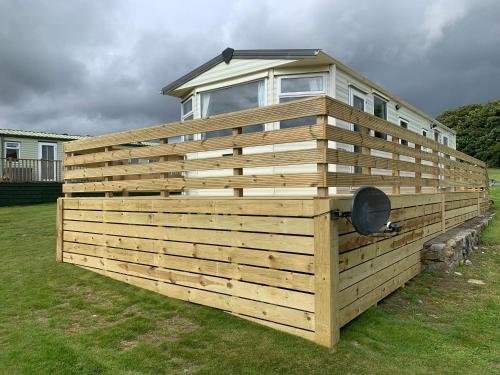 TL083 - 2 Bedrooms indoor pool Loch Views fishing Golf Riding Shooting ...