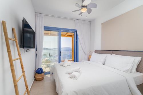 Posteľ alebo postele v izbe v ubytovaní Greek Beach House Complex B7