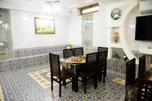 TV a/nebo společenská místnost v ubytování Durdona Guest House