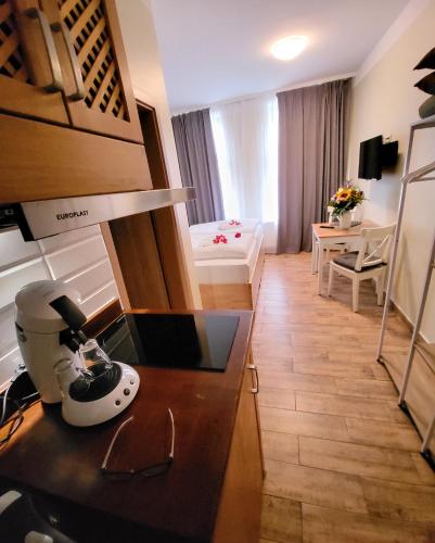 Dapur atau dapur kecil di Marcel Apartments Leipzig