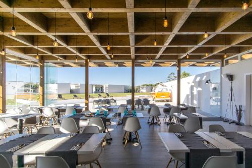 Un restaurante u otro lugar para comer en Pe no Monte