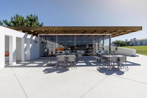 Un restaurante u otro lugar para comer en Pe no Monte