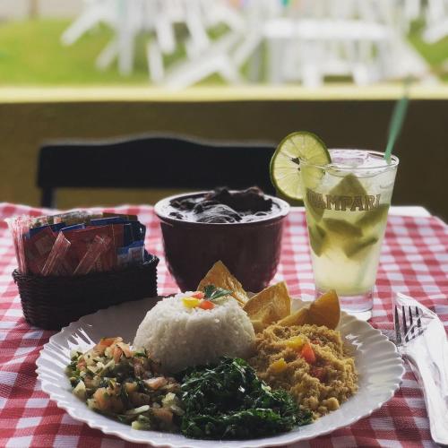 Mad på vandrehjemmet eller i nærheden