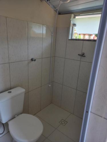 A bathroom at Pousada Recanto Alegre