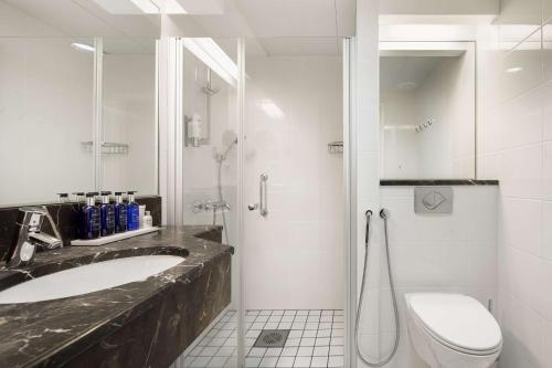 Ένα μπάνιο στο Radisson Blu Marina Palace Hotel, Turku