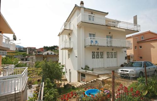 Fotografia z galérie ubytovania Apartments with a parking space Podstrana, Split - 4849 v destinácii Podstrana