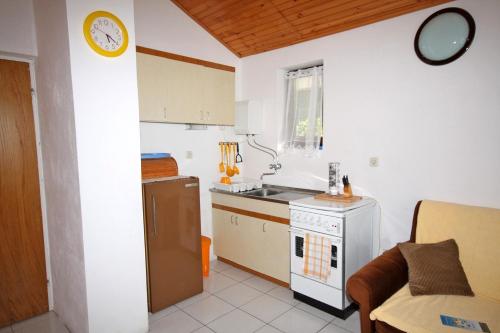 Apartments with parking space Supetarska Draga - Donja, Rab - 4991