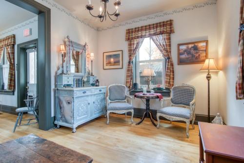 Spring Suite, Bristows Inn – Photos 5