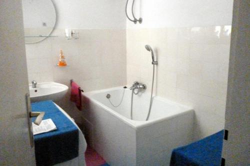 Koupelna v ubytování Apartments with WiFi Split - 8328