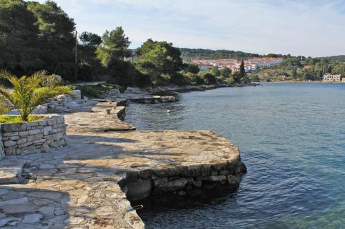 Fotografia z galérie ubytovania Apartments by the sea Necujam, Solta - 8647 v destinácii Grohote