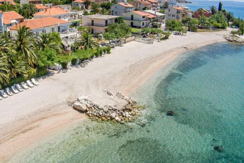 Fotografia z galérie ubytovania Apartments by the sea Podstrana, Split - 16074 v destinácii Podstrana