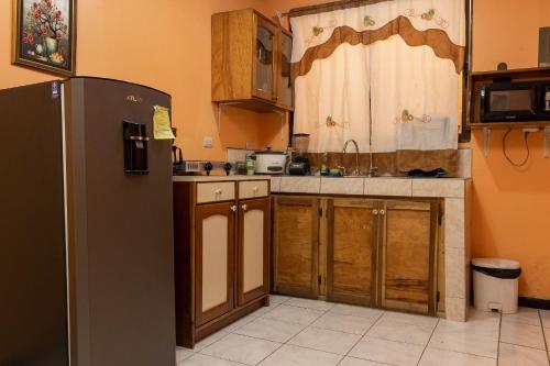 Η κουζίνα ή μικρή κουζίνα στο Marta's Guesthouses, apartamentos con entrada autonoma