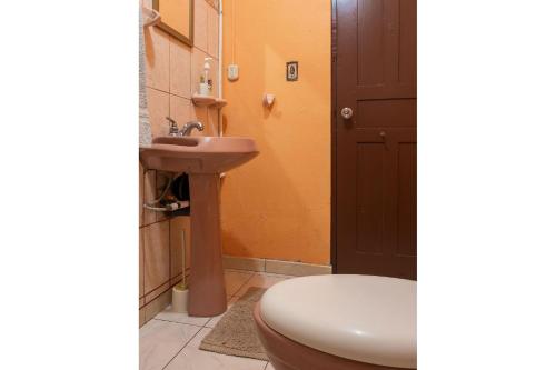 Ένα μπάνιο στο Marta's Guesthouses, apartamentos con entrada autonoma