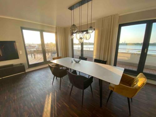Fotografie z fotogalerie ubytování Exklusive Penthouse-Wohnung im Herzen Rostocks v Rostocku