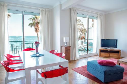 Bel Appartement Face à La Mer Près Du Centre - Le Voilier by Halldis