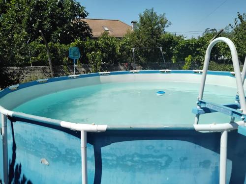 Bazén v ubytování Casa do Campo nebo v jeho okolí
