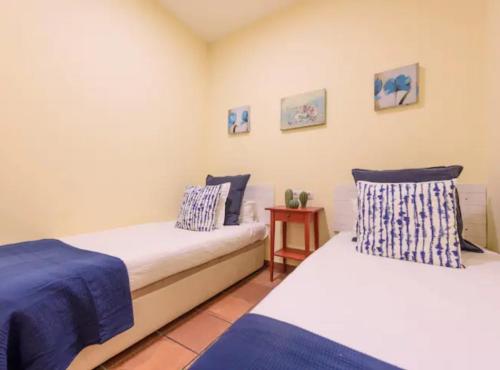 RamblasRentals Chic & Spacious Flat Pool Table 15M Ramblas - Parking - Wifi