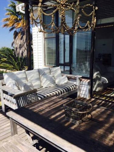Μπαλκόνι ή βεράντα στο BEACH HOUSE MOSSELRIVIER