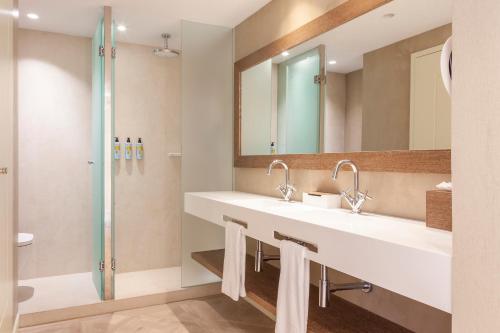 Lamaro Hotel Barcelona - Preferred Hotels & Resorts - Lifestyle Collection photo 80