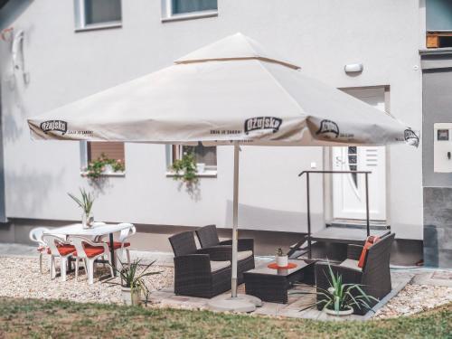 Fotografie z fotogalerie ubytování Villa-Apartments Bognar v destinaci Velika