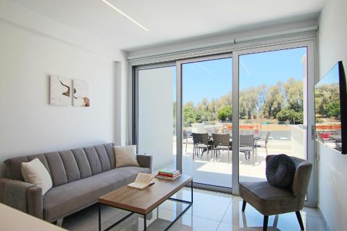 Phaedrus Living - Seaside Deluxe Flat Harbour 112