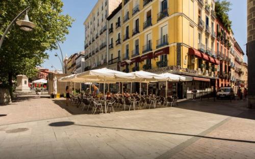 BookinMadrid - Puerta del Sol