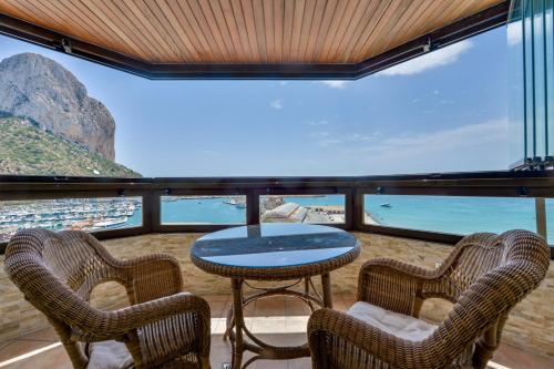 Villas Guzman - TiMiquel, Calpe, Spain - Booking.com