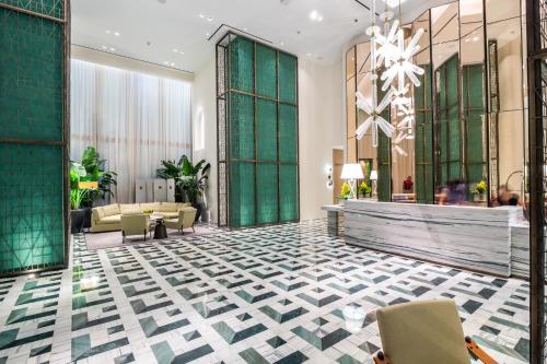 City Escapes Suites at SLS Lux Brickell Building photo 19