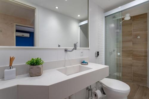 Kylpyhuone majoituspaikassa Apartamento especial- Icarai Niterói