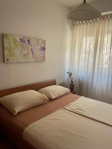 Apartments with parking space Novi Vinodolski - 5488
