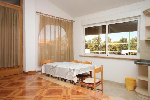 Apartments with a parking space Baska Voda, Makarska - 6785