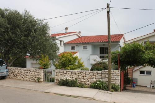 Zdjęcie z galerii obiektu Apartments by the sea Posedarje, Novigrad - 6617 w mieście Posedarje