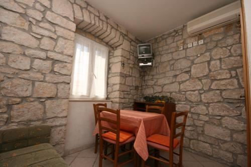 Apartments by the sea Baska Voda, Makarska - 6703