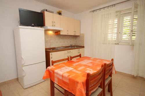 Apartment Makarska 6844c