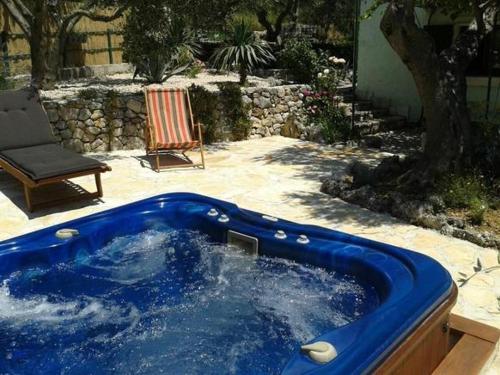 Holiday house with a parking space Makarska - 6770