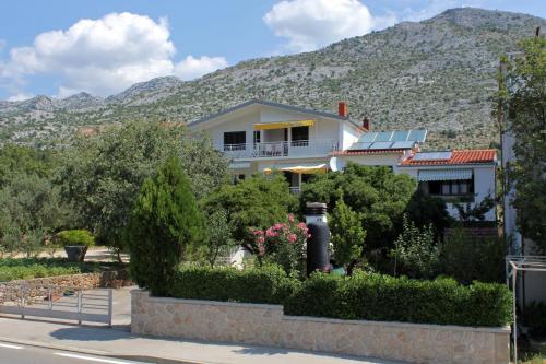 Fotografia z galérie ubytovania Apartments with a parking space Starigrad, Paklenica - 6527 v destinácii Starigrad-Paklenica