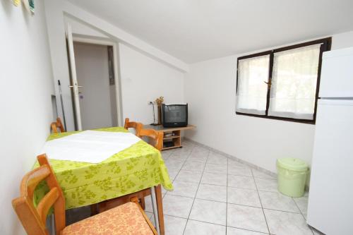 Apartments with a parking space Starigrad, Paklenica - 6527