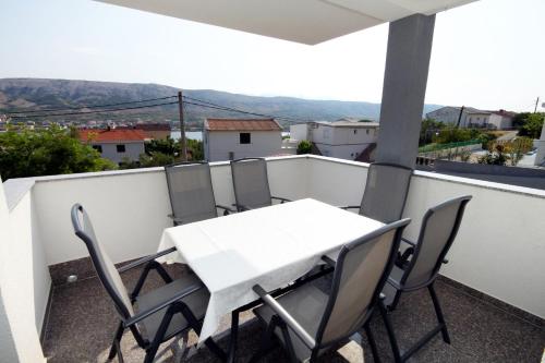 Apartments with a parking space Pag - 6433