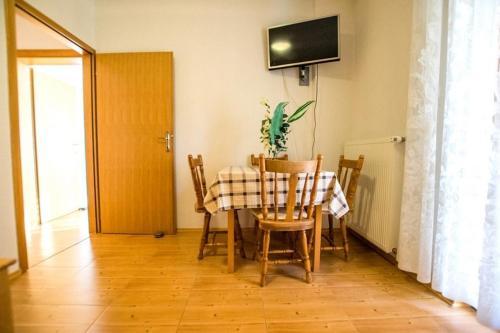 Apartments with a parking space Starigrad, Paklenica - 6595