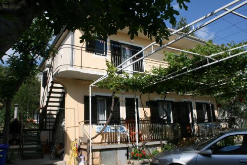 Zdjęcie z galerii obiektu Apartments by the sea Starigrad, Paklenica - 6609 w mieście Starigrad-Paklenica