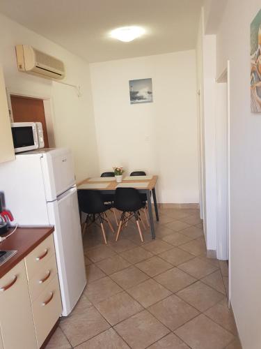 Apartment Novalja 6491b