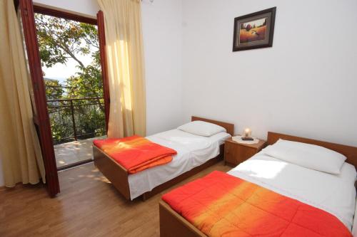 Apartments and rooms by the sea Starigrad, Paklenica - 6634